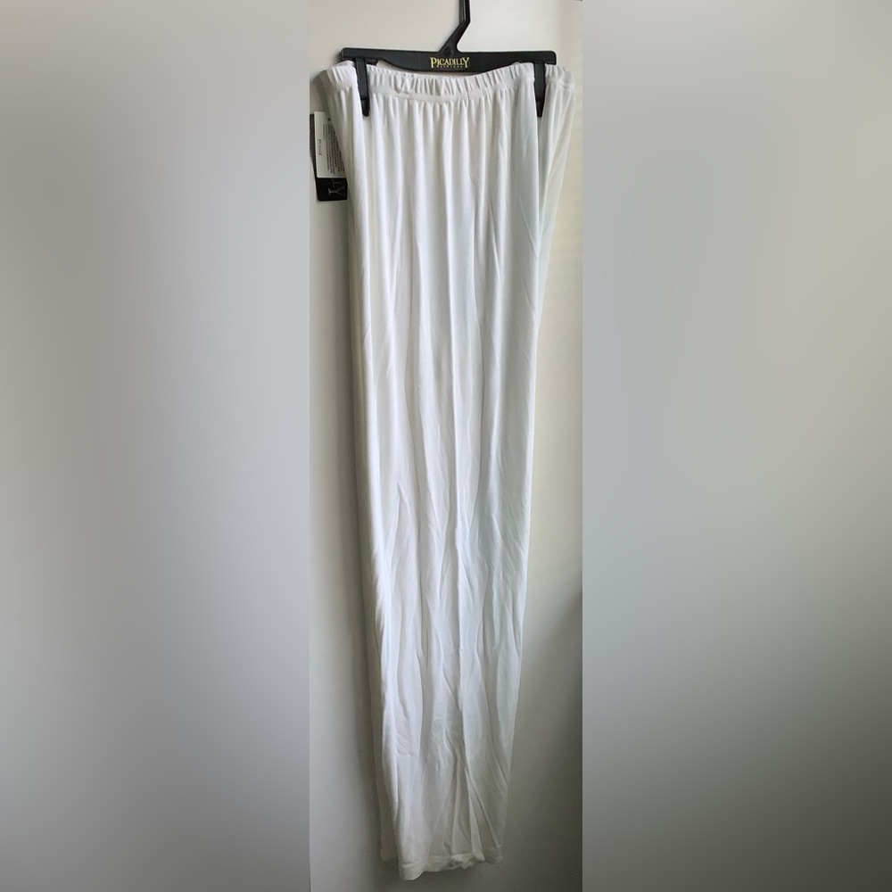 TLC NWT Oversized High Waisted Pants